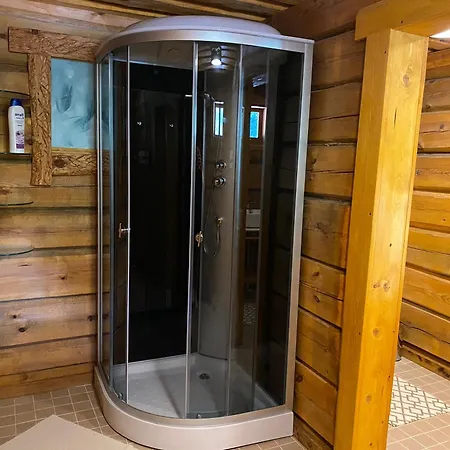 Holiday home Privaatne Maja Metsas, Kraanist Voolab Allikavesi